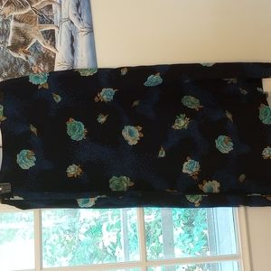 🟢BOGO🟢Navy Blue Skirt w/Succulents